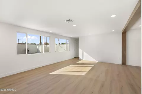 Living - 3615 E Clarendon Ave, Phoenix, AZ 85018 photo 6 of 6