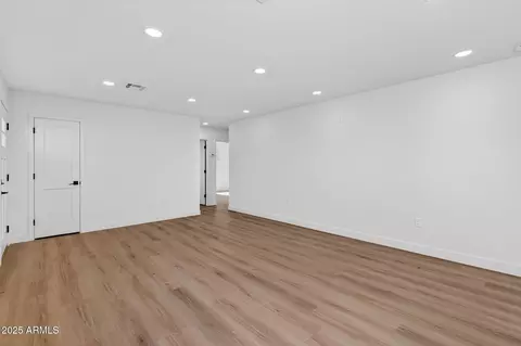 Other - 3615 E Clarendon Ave, Phoenix, AZ 85018 photo 2 of 10