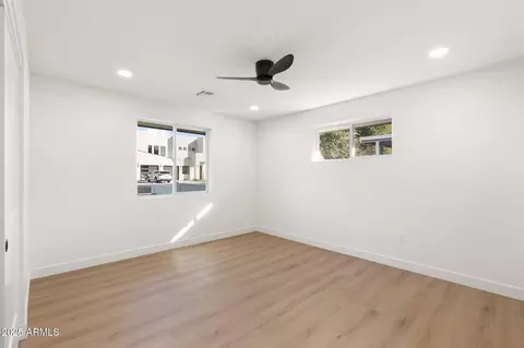 Other - 3615 E Clarendon Ave, Phoenix, AZ 85018 photo 4 of 10