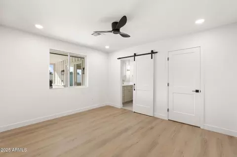 Bedroom - 3615 E Clarendon Ave, Phoenix, AZ 85018 photo 3 of 4