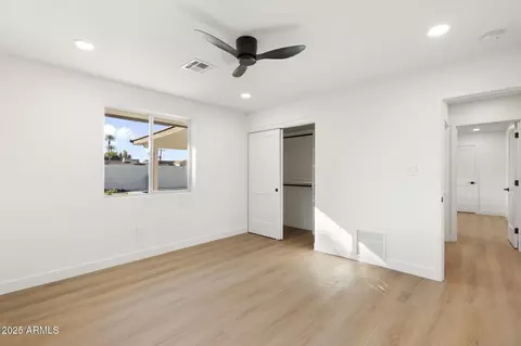 Bedroom - 3615 E Clarendon Ave, Phoenix, AZ 85018 photo 2 of 4