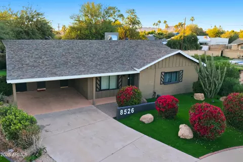 8526 E Whitton Ave, Scottsdale, AZ 85251