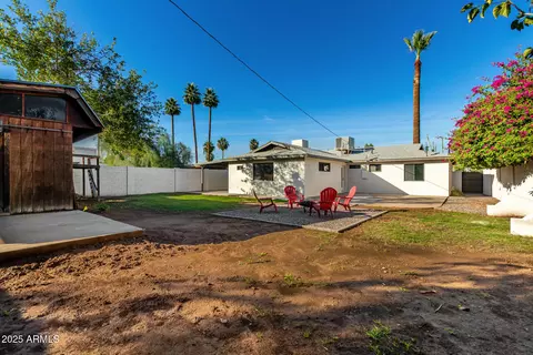Exterior - 1433 E Hudson Dr, Tempe, AZ 85281 photo 5 of 7