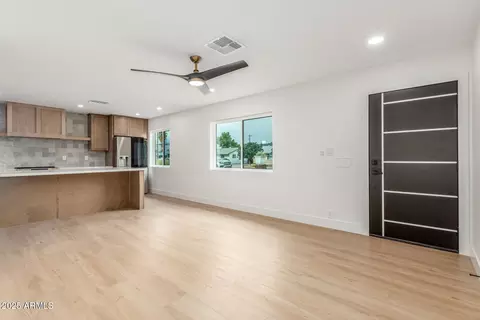 Living - 1433 E Hudson Dr, Tempe, AZ 85281 photo 2 of 3