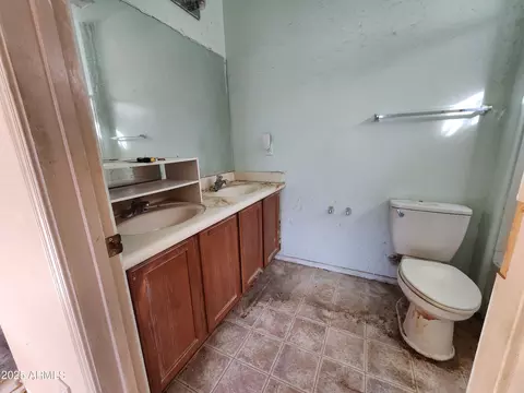 Bath - Undisclosed, Phoenix, AZ 85086 photo 1 of 3