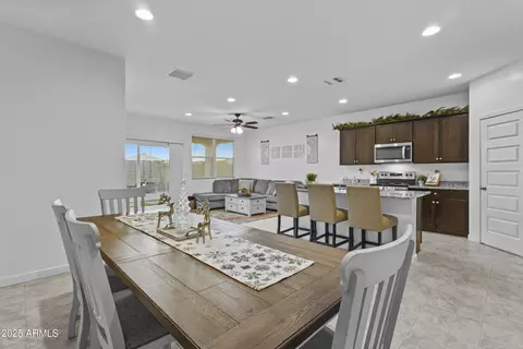 Dining - 3147 W Shanley Ave, Apache Junction, AZ 85120 photo 2 of 3