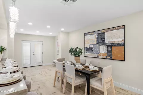 Dining - 5217 N 18th Pl, Phoenix, AZ 85016 photo 2 of 3