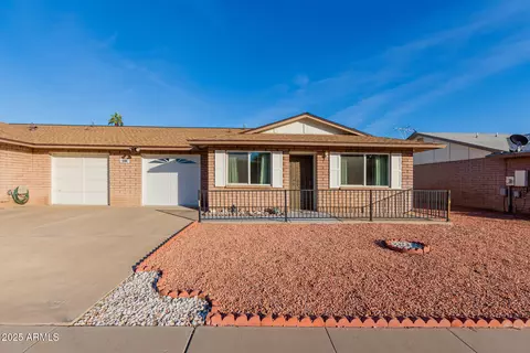 9919 N 97th Dr #B, Peoria, AZ 85345