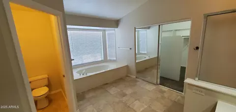Bath - 4632 E Harwell St, Gilbert, AZ 85234 photo 3 of 6