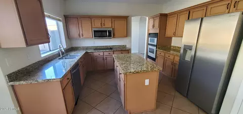 Kitchen - 4632 E Harwell St, Gilbert, AZ 85234 photo 1 of 5