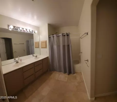 Bath - 4632 E Harwell St, Gilbert, AZ 85234 photo 5 of 6