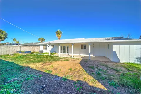 Exterior - 2039 W Northview Ave, Phoenix, AZ 85021 photo 3 of 4