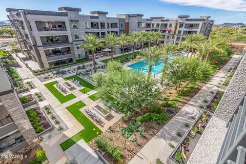 5250 E Deer Valley Dr #450, Phoenix, AZ 85054