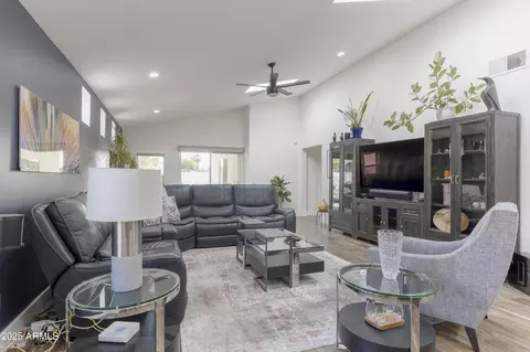Living - 2511 Earll Dr, Phoenix, AZ 85016 photo 1 of 1