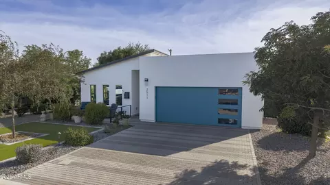 2511 Earll Dr, Phoenix, AZ 85016