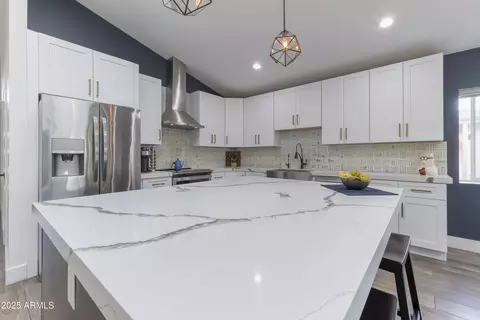 Kitchen - 2511 Earll Dr, Phoenix, AZ 85016 photo 1 of 6