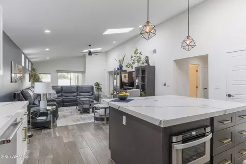 Kitchen - 2511 Earll Dr, Phoenix, AZ 85016 photo 6 of 6