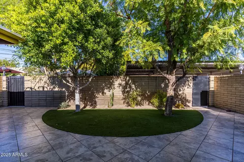 Exterior - 3736 E Montecito Ave, Phoenix, AZ 85018 photo 2 of 5
