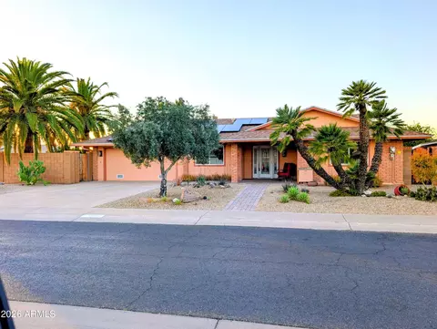 11052 W Meade Dr, Sun City, AZ 85351