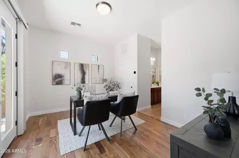Entry Way - 758 E Sunburst Ln, Tempe, AZ 85284 photo 1 of 3