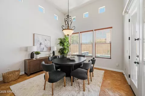 Dining - 758 E Sunburst Ln, Tempe, AZ 85284 photo 5 of 5
