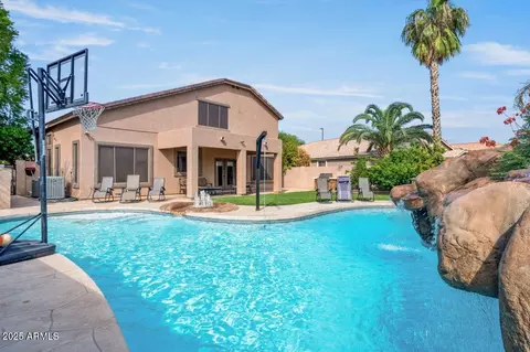 Exterior - 3279 E Oriole Dr, Gilbert, AZ 85297 photo 12 of 16