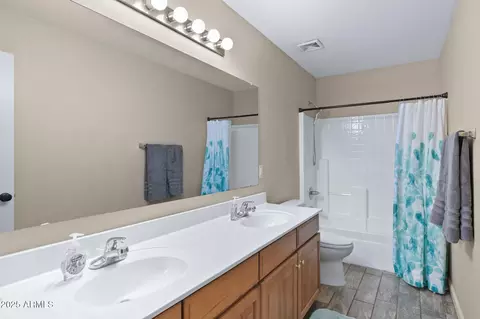 Bath - 3279 E Oriole Dr, Gilbert, AZ 85297 photo 4 of 4