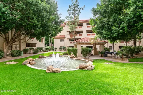 5104 N 32nd St #332, Phoenix, AZ 85018