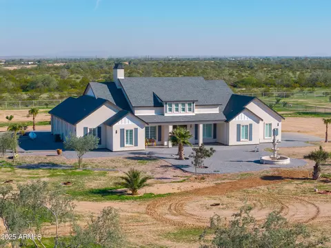 233 N Pettoshas Dr, Maricopa, AZ 85139