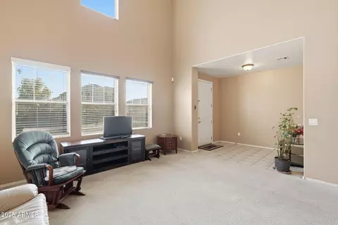Living - 6826 S 41st Dr, Phoenix, AZ 85041 photo 4 of 5
