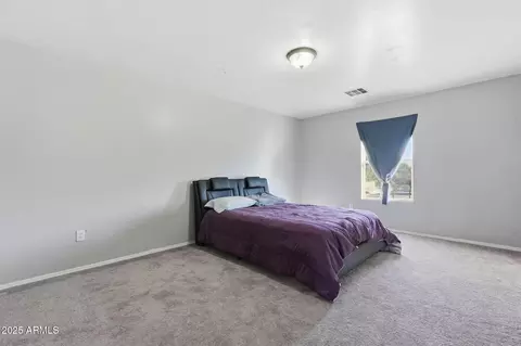 Bedroom - 6826 S 41st Dr, Phoenix, AZ 85041 photo 8 of 8