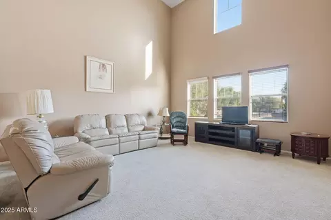 Living - 6826 S 41st Dr, Phoenix, AZ 85041 photo 2 of 5