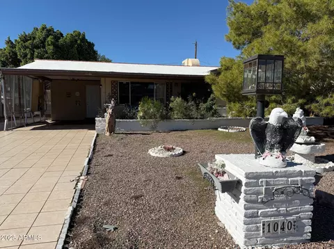 1040 S Lawther Dr, Apache Junction, AZ 85120