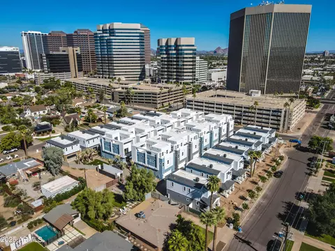 View/Area - 125 W Willo Ct, Phoenix, AZ 85003 photo 2 of 3