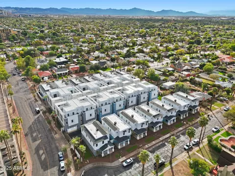 View/Area - 125 W Willo Ct, Phoenix, AZ 85003 photo 3 of 3