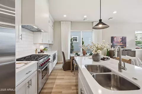Kitchen - 125 W Willo Ct, Phoenix, AZ 85003 photo 4 of 5