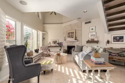 8818 S 51st St #1, Phoenix, AZ 85044
