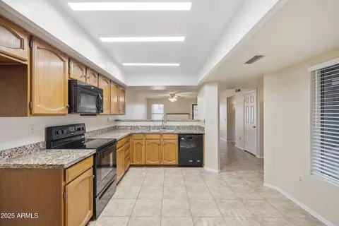 2920 W Juniper Ave, Phoenix, AZ 85053 photo 6