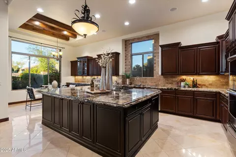 Kitchen - 3928 E Williams Dr, Phoenix, AZ 85050 photo 3 of 4