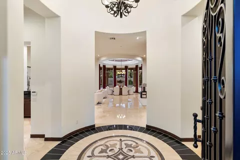 Entry Way - 3928 E Williams Dr, Phoenix, AZ 85050 photo 1 of 2