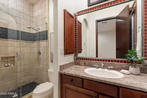 Bath - 3928 E Williams Dr, Phoenix, AZ 85050 photo 7 of 8