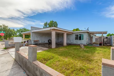 5708 N 68th Dr, Glendale, AZ 85303