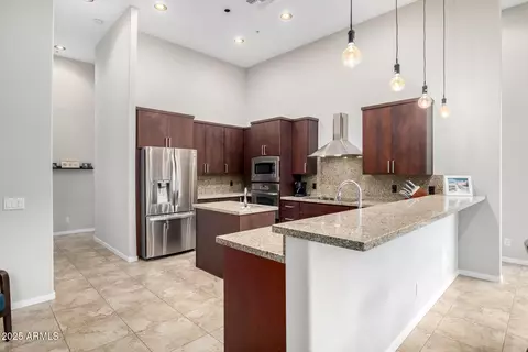 Kitchen - 920 E Mitchell Dr #101, Phoenix, AZ 85014 photo 1 of 5