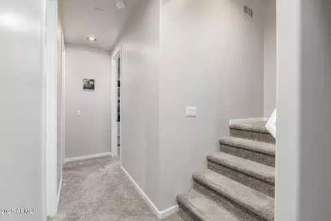 Entry Way - 920 E Mitchell Dr #101, Phoenix, AZ 85014 photo 2 of 4