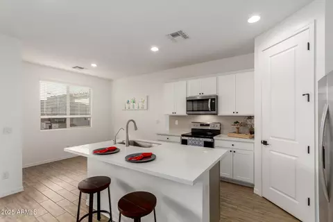 Kitchen - 9450 E Sector Dr, Mesa, AZ 85212 photo 3 of 3