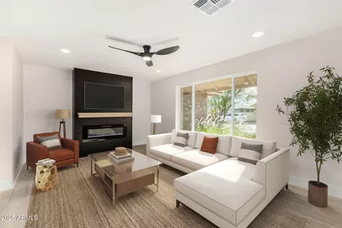 1316 W Los Lagos Vis, Mesa, AZ 85202