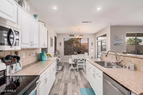 Kitchen - 3904 S Sinova Ave, Gilbert, AZ 85297 photo 3 of 3