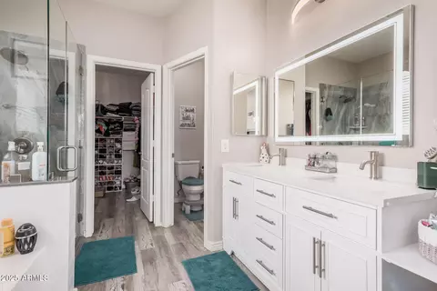 Bath - 3904 S Sinova Ave, Gilbert, AZ 85297 photo 2 of 4