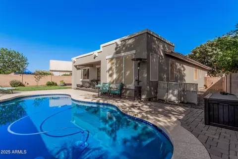 Exterior - 3904 S Sinova Ave, Gilbert, AZ 85297 photo 4 of 6