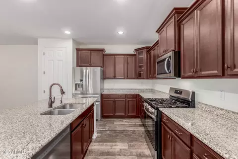 Kitchen - 3690 E Vest Ave, Gilbert, AZ 85295 photo 2 of 2